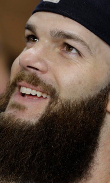 Keuchel warming up for Series rematch with Kershaw in Game 5